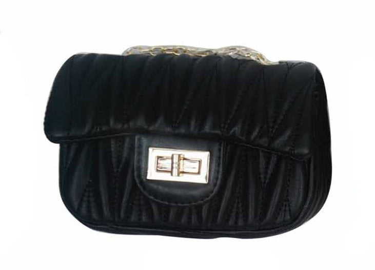Popatu Black Scrunch Quilted Handbag